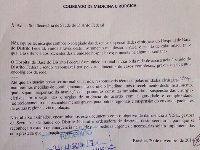 Colegiado de Medicina Cirúrgica entrega abaixo assinado à SES-DF em que alertam para o perigo da falta de remédios no HBDF